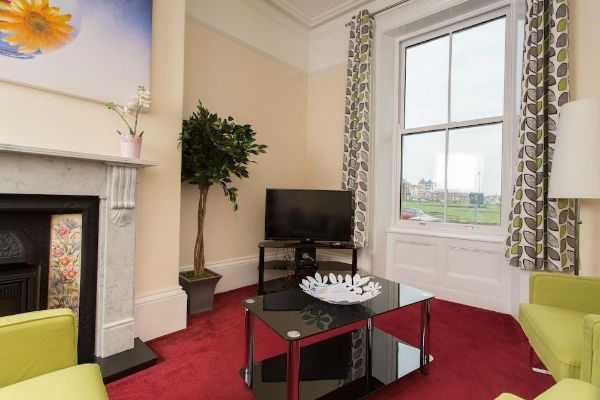Hotel Discovery Accommodation (Scarborough)